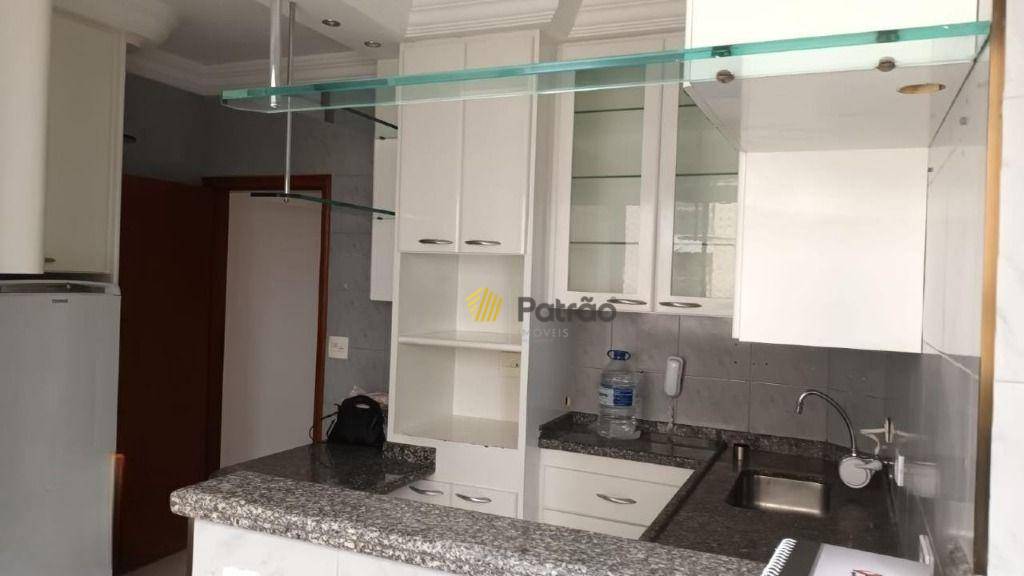 Apartamento para alugar com 2 quartos, 100m² - Foto 17