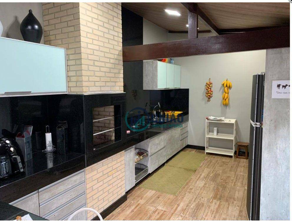 Casa de Condomínio à venda com 6 quartos, 330m² - Foto 33