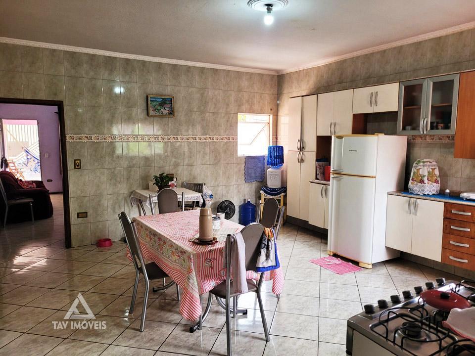 Casa à venda com 5 quartos, 250m² - Foto 5