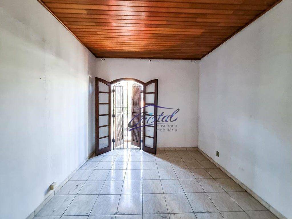 Casa à venda com 5 quartos, 260m² - Foto 13