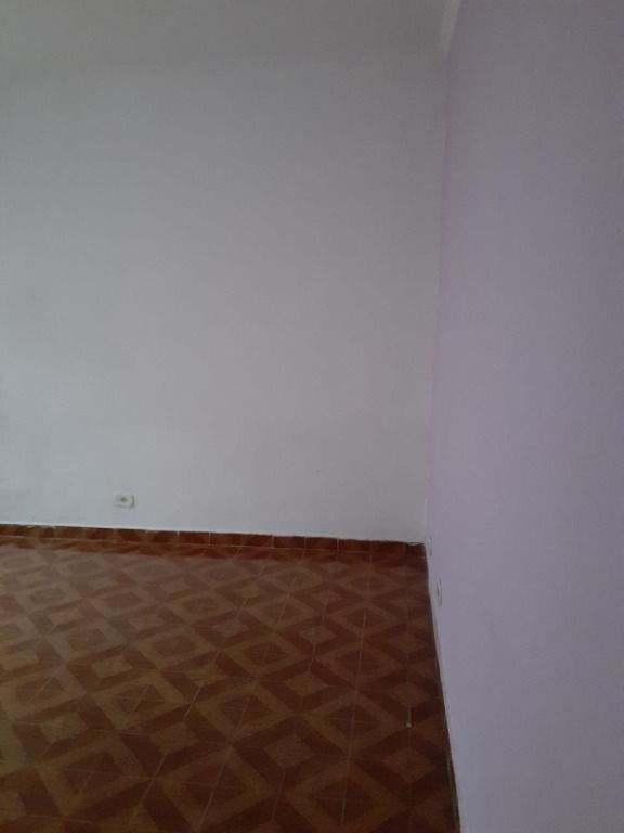 Casa para alugar com 3 quartos, 180m² - Foto 6