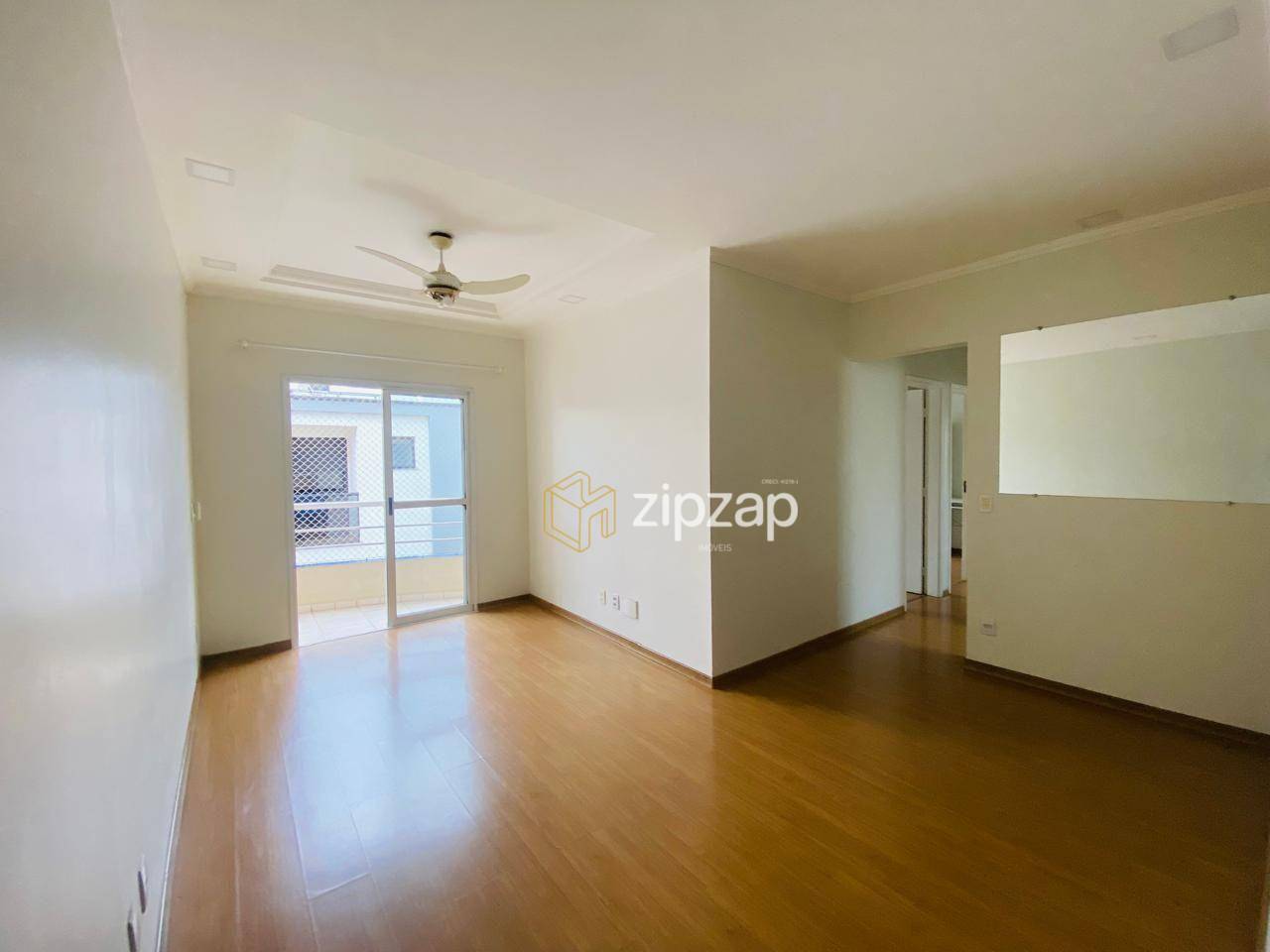 Apartamento para alugar com 3 quartos, 81m² - Foto 2