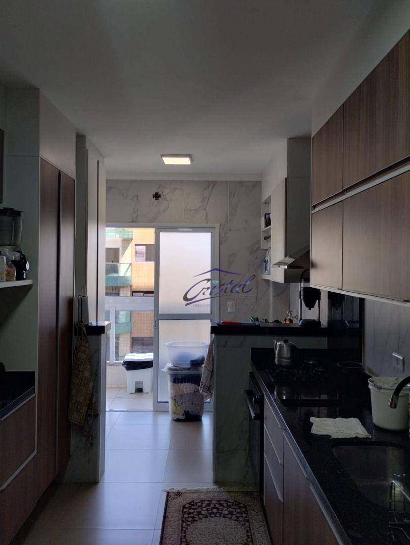 Apartamento à venda com 3 quartos, 130m² - Foto 15