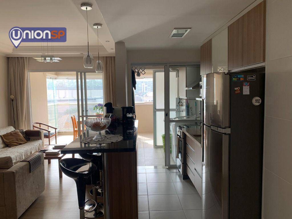 Apartamento à venda com 2 quartos, 75m² - Foto 2