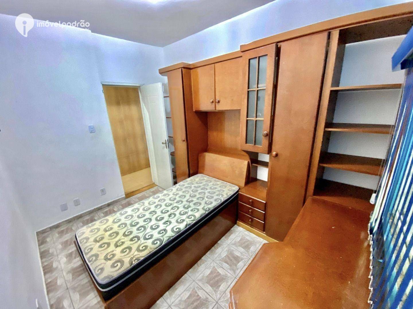 Casa à venda com 4 quartos, 140m² - Foto 16