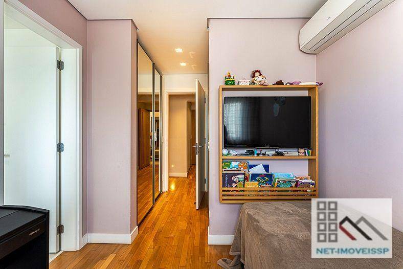 Apartamento à venda com 3 quartos, 185m² - Foto 31