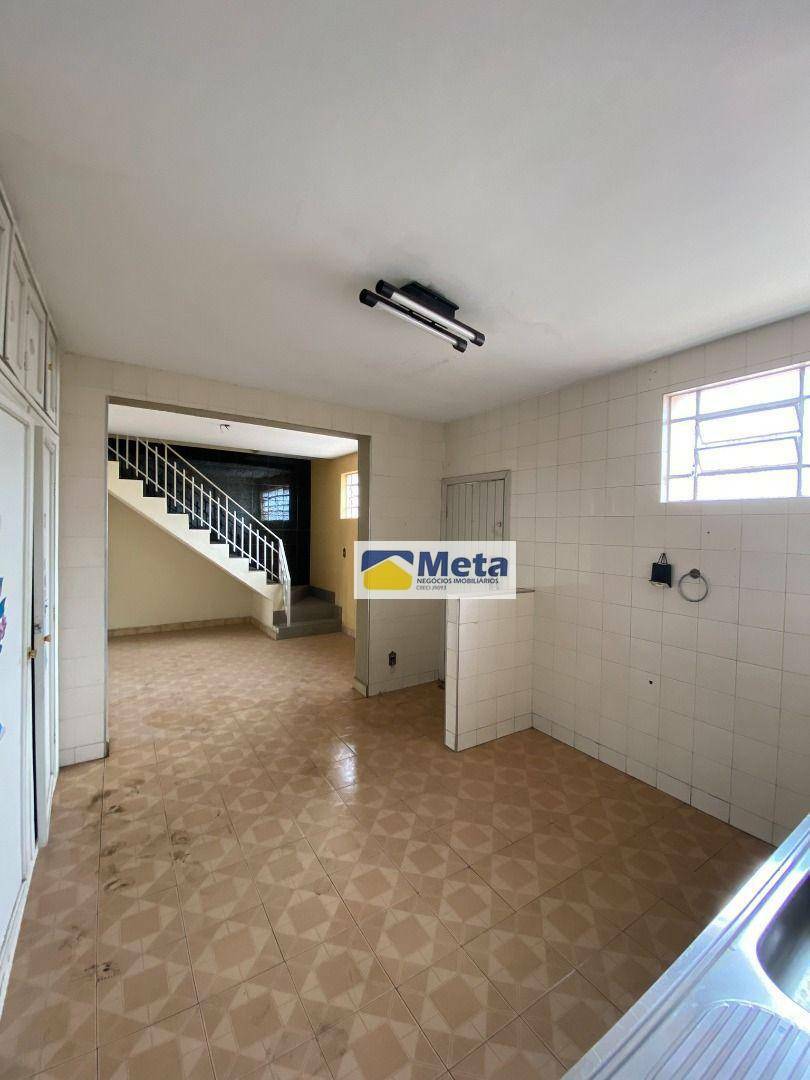 Sobrado à venda com 3 quartos, 500m² - Foto 48