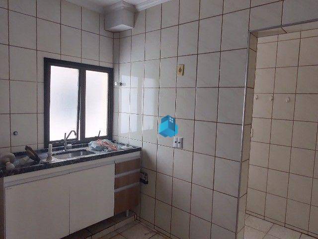 Apartamento à venda com 3 quartos, 90m² - Foto 7