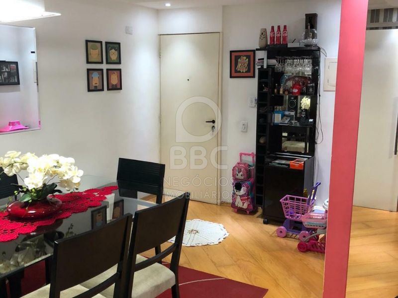 Apartamento à venda com 2 quartos, 64m² - Foto 3