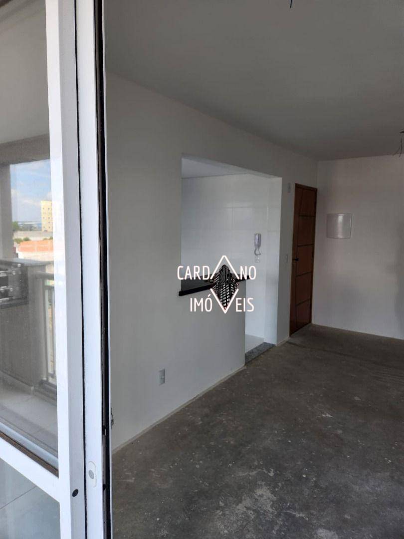 Apartamento à venda com 2 quartos, 58m² - Foto 5