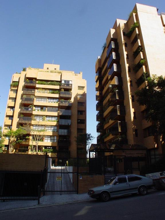 Apartamento à venda com 3 quartos, 166m² - Foto 1