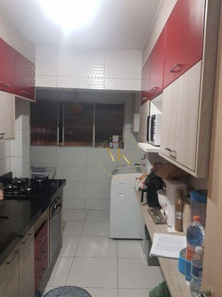 Apartamento à venda com 2 quartos, 62m² - Foto 2