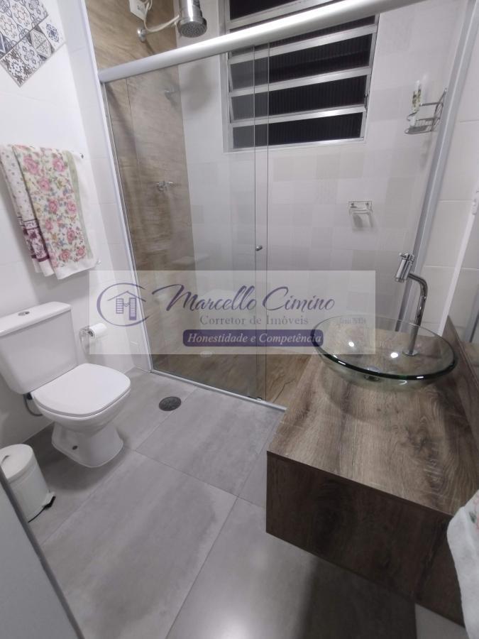 Apartamento à venda com 2 quartos, 70m² - Foto 12