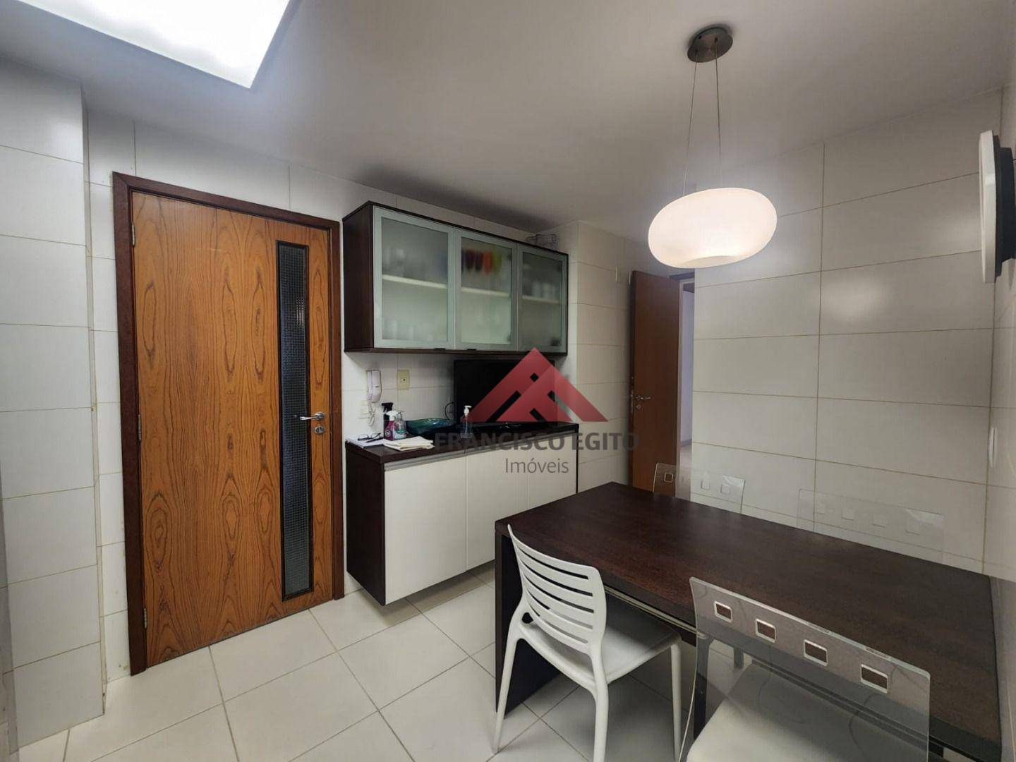 Apartamento à venda com 3 quartos, 130m² - Foto 22