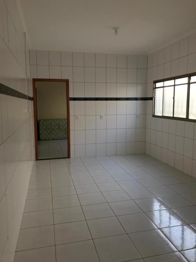 Casa à venda com 3 quartos, 250m² - Foto 4