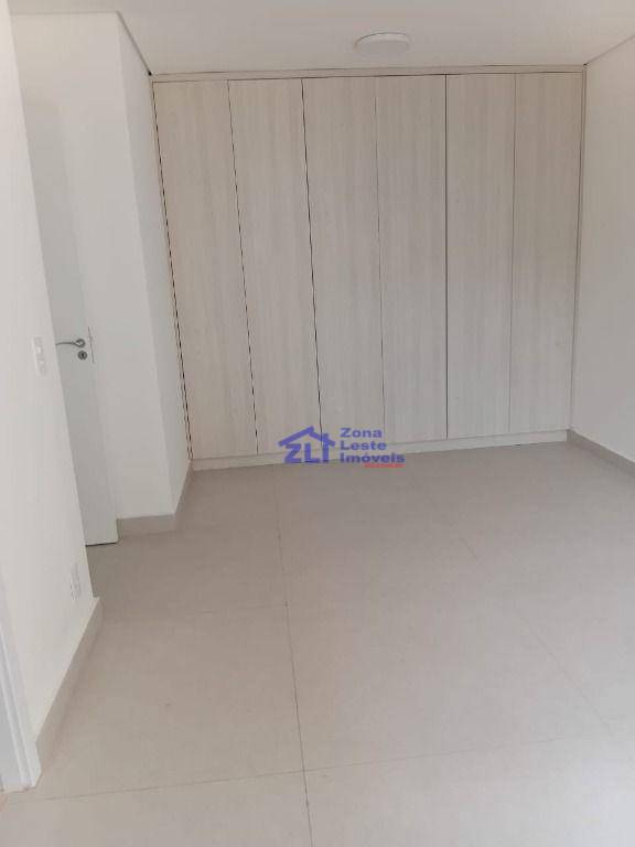 Apartamento para alugar com 3 quartos, 140m² - Foto 3