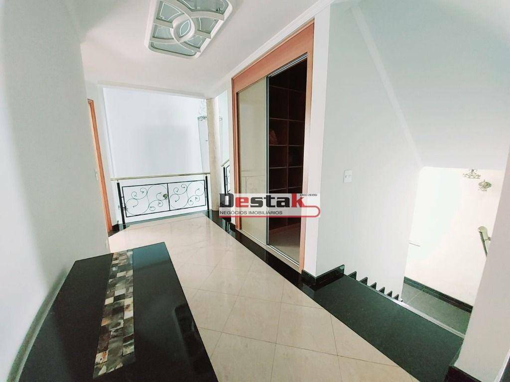 Sobrado à venda com 4 quartos, 600m² - Foto 46