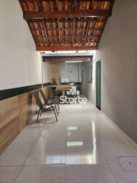 Casa à venda com 3 quartos, 166m² - Foto 5