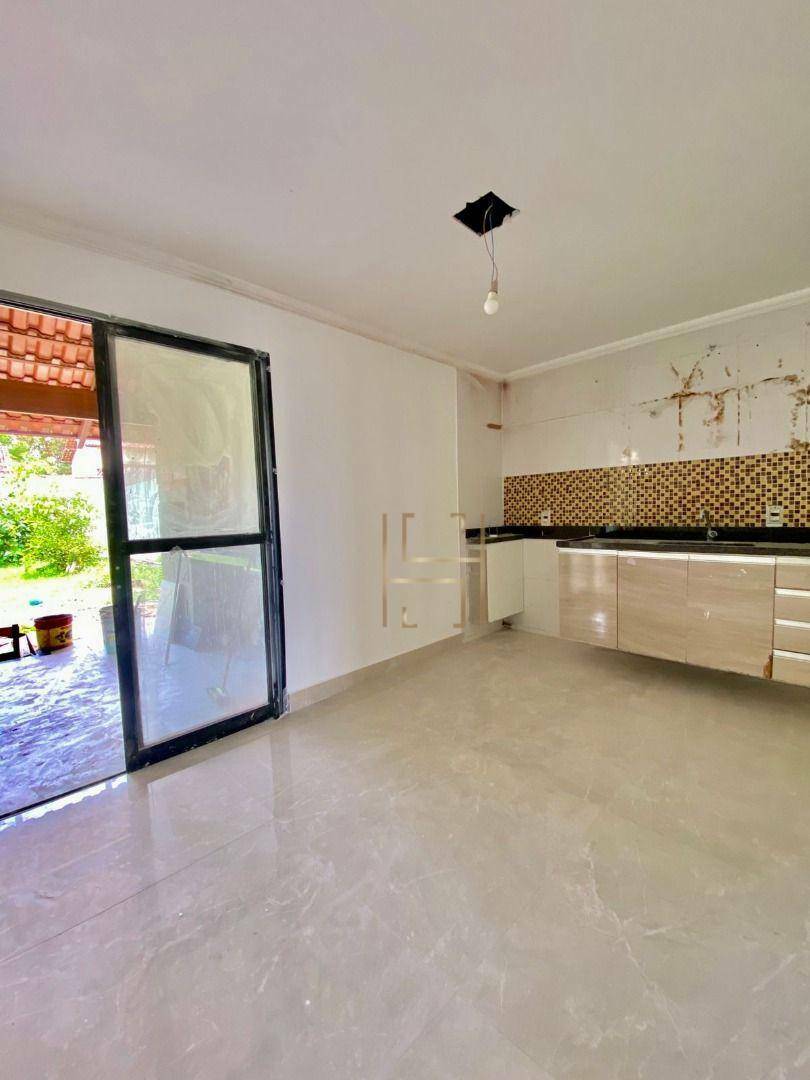 Casa à venda com 3 quartos, 150m² - Foto 11