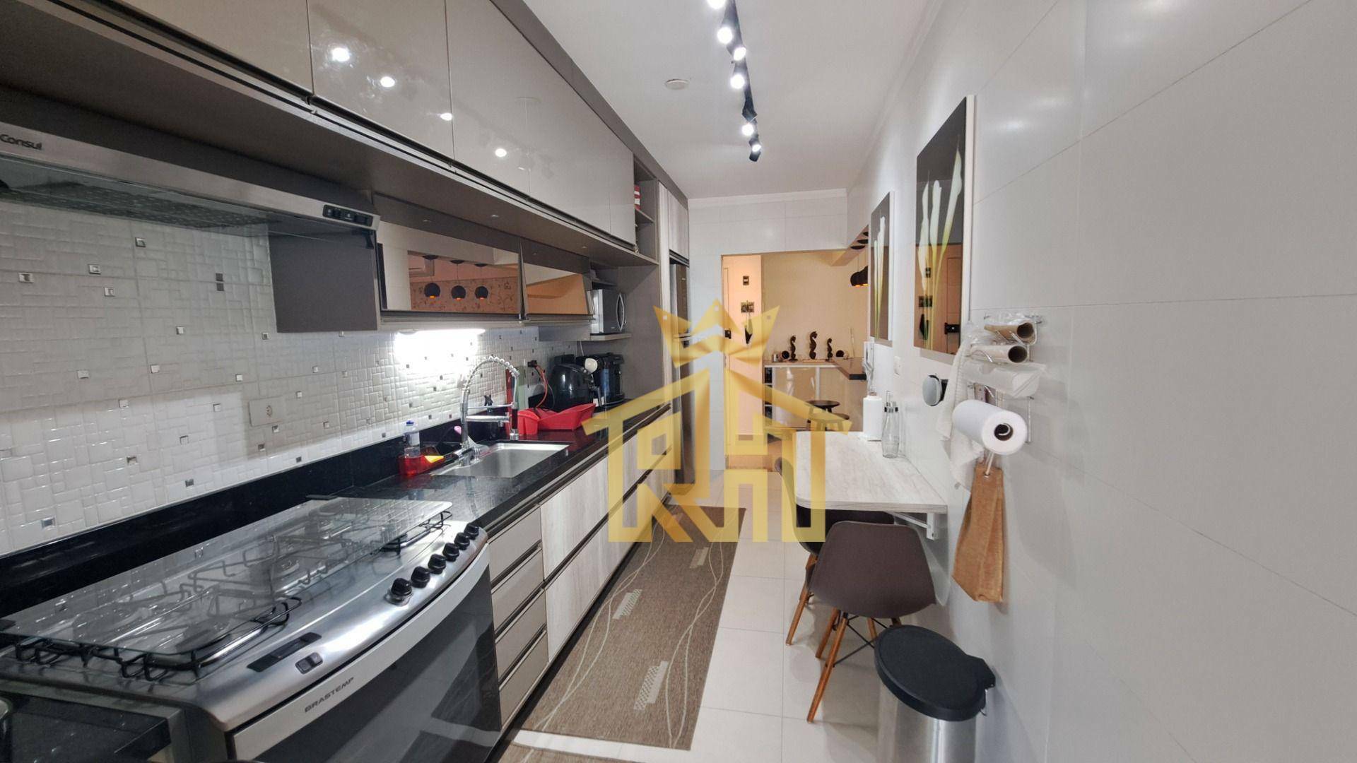 Apartamento à venda com 3 quartos, 123m² - Foto 30