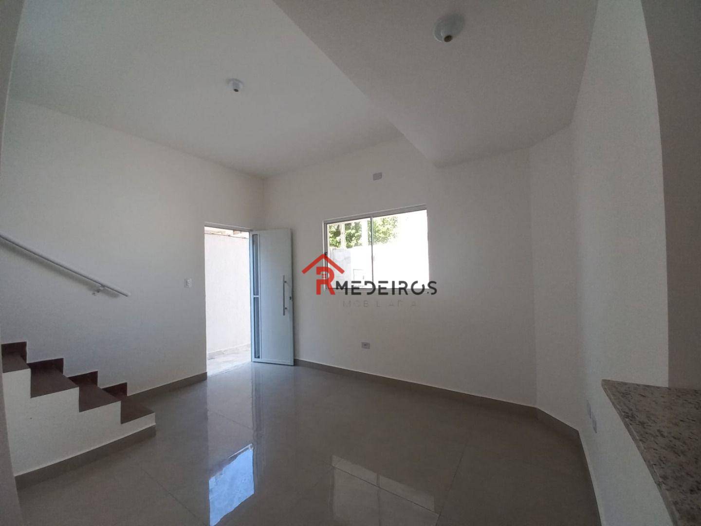 Sobrado à venda com 2 quartos, 69m² - Foto 4