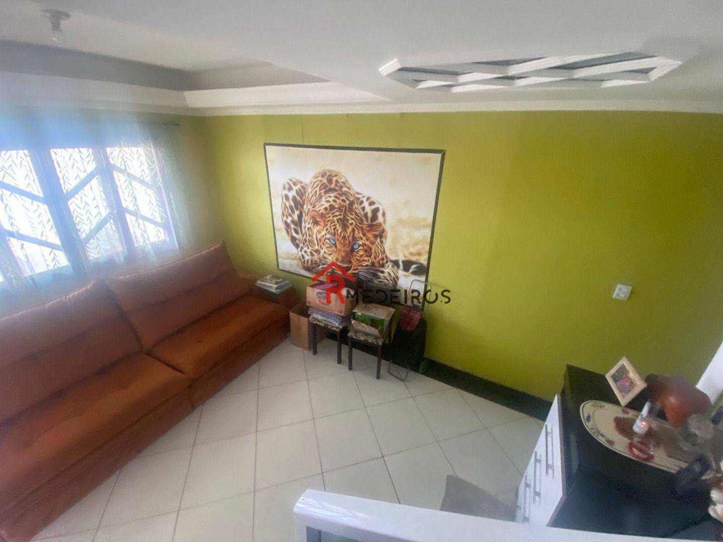 Sobrado à venda com 3 quartos, 120m² - Foto 4