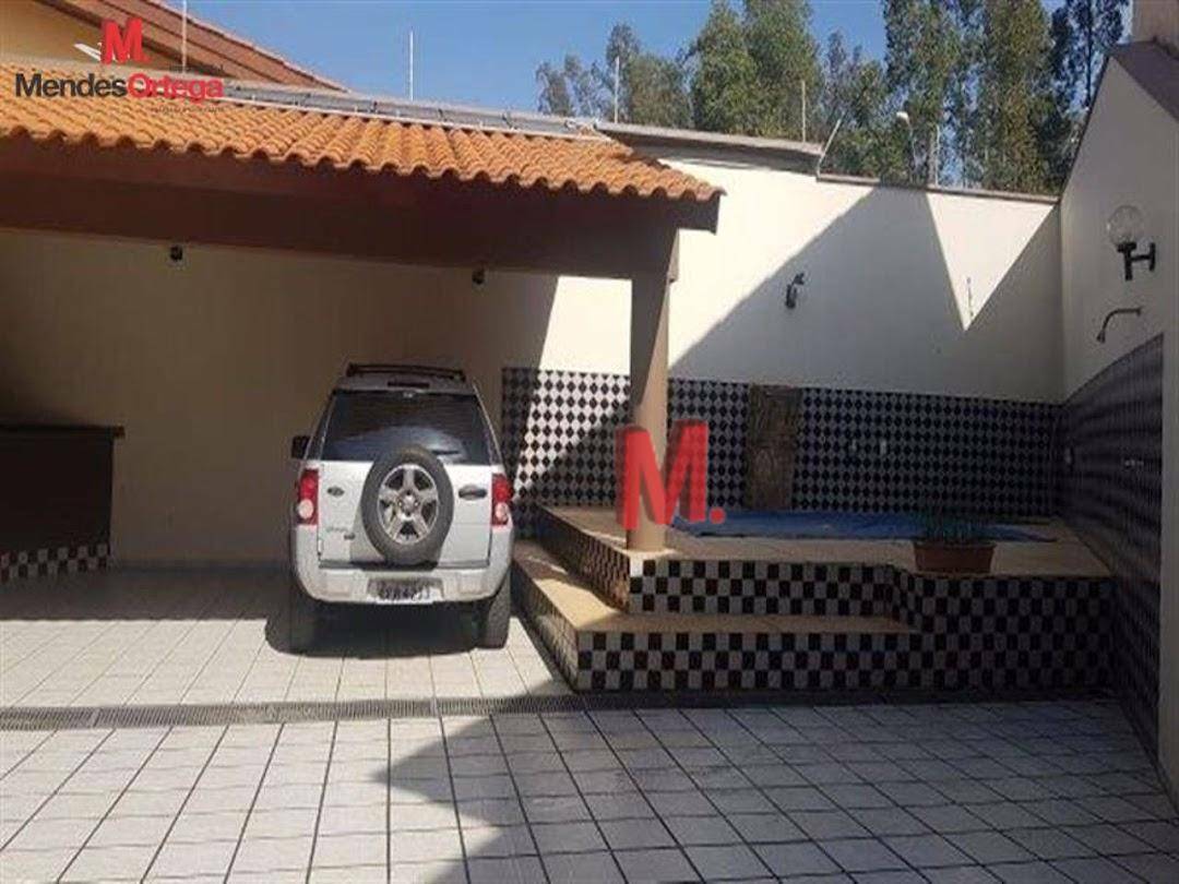 Casa à venda com 3 quartos, 359m² - Foto 7