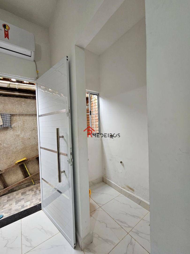 Casa à venda com 2 quartos, 123m² - Foto 32