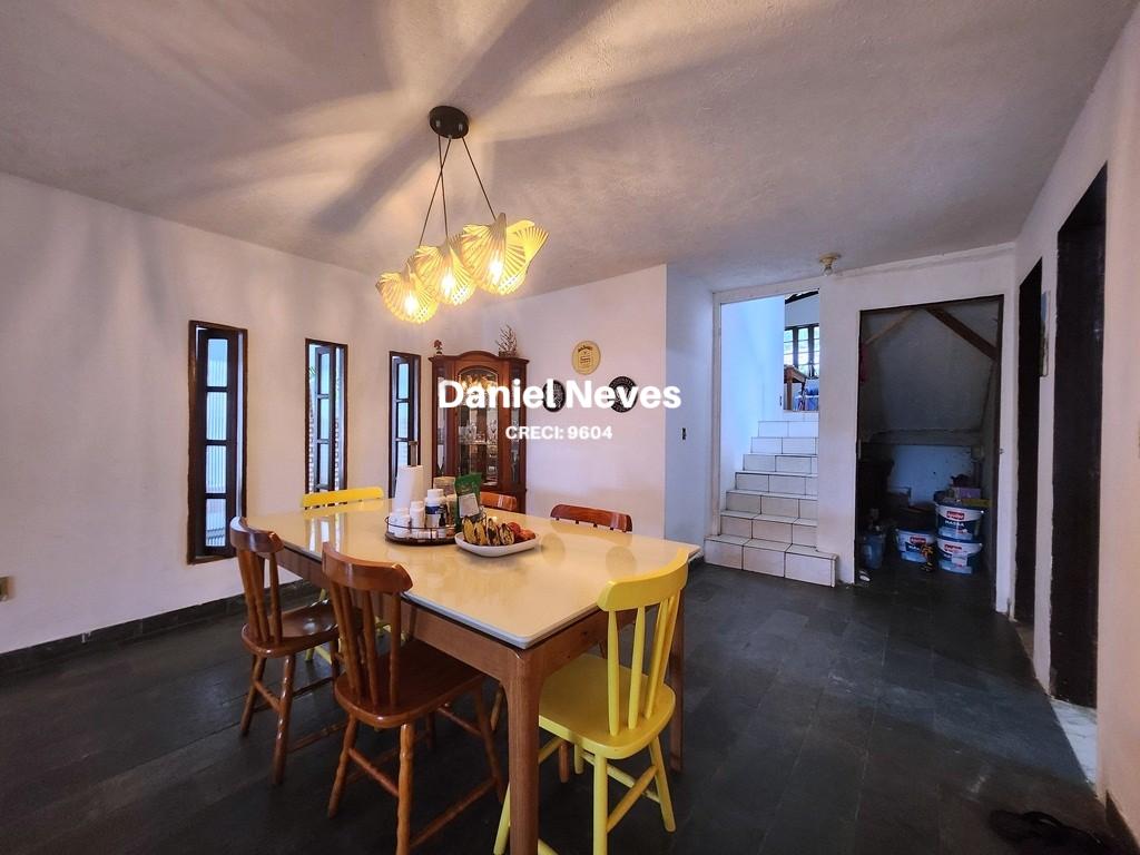 Casa à venda com 4 quartos, 207m² - Foto 12