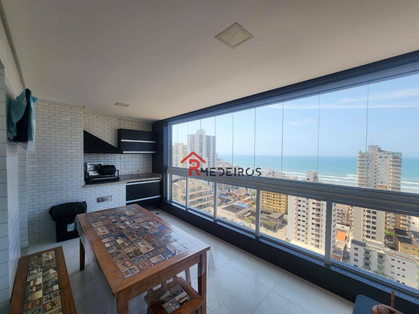 Apartamento à venda com 3 quartos, 132m² - Foto 1