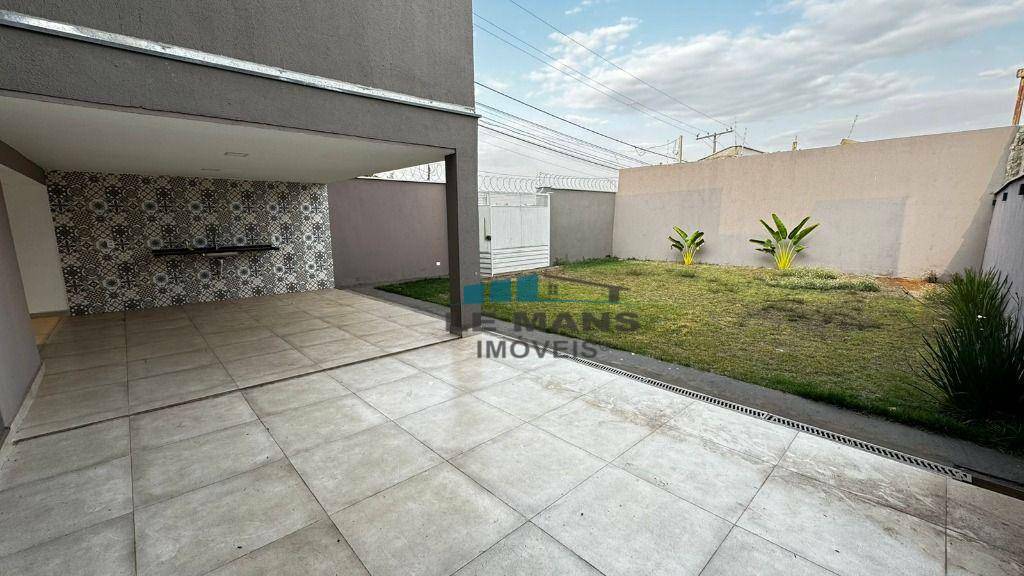 Casa à venda com 3 quartos, 180m² - Foto 25