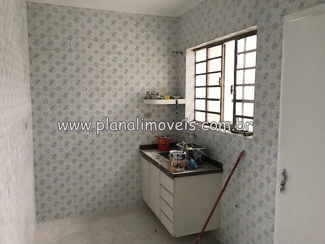 Casa à venda com 6 quartos, 250m² - Foto 10