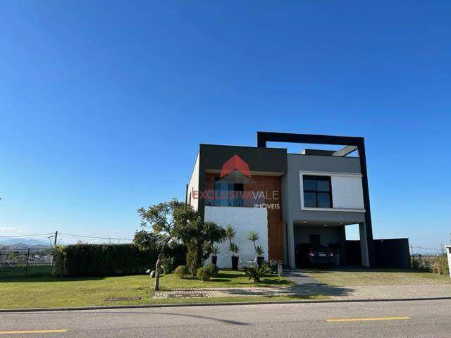 Casa de Condomínio para alugar com 6 quartos, 548m² - Foto 2