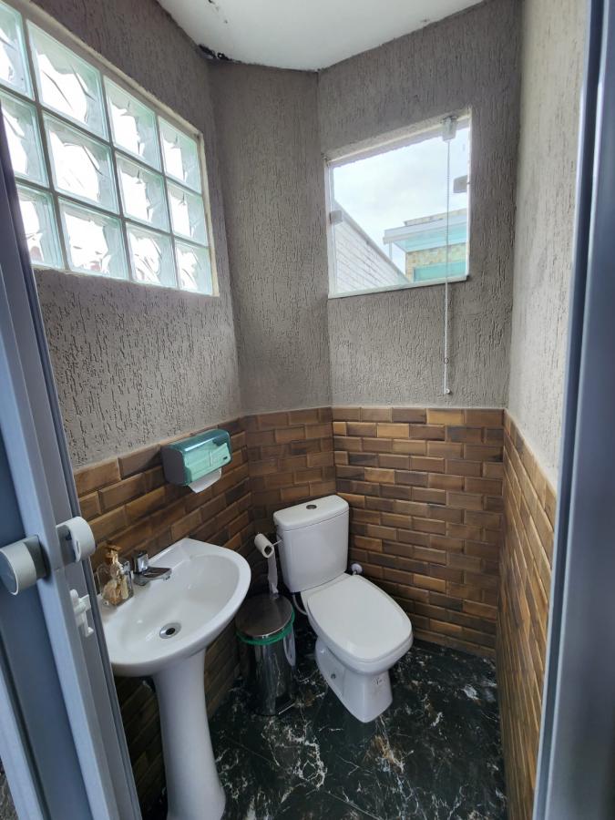 Casa de Condomínio à venda com 5 quartos, 450m² - Foto 10