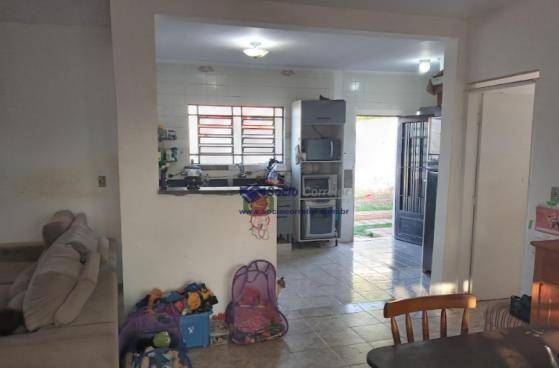 Chácara à venda com 4 quartos, 230m² - Foto 18