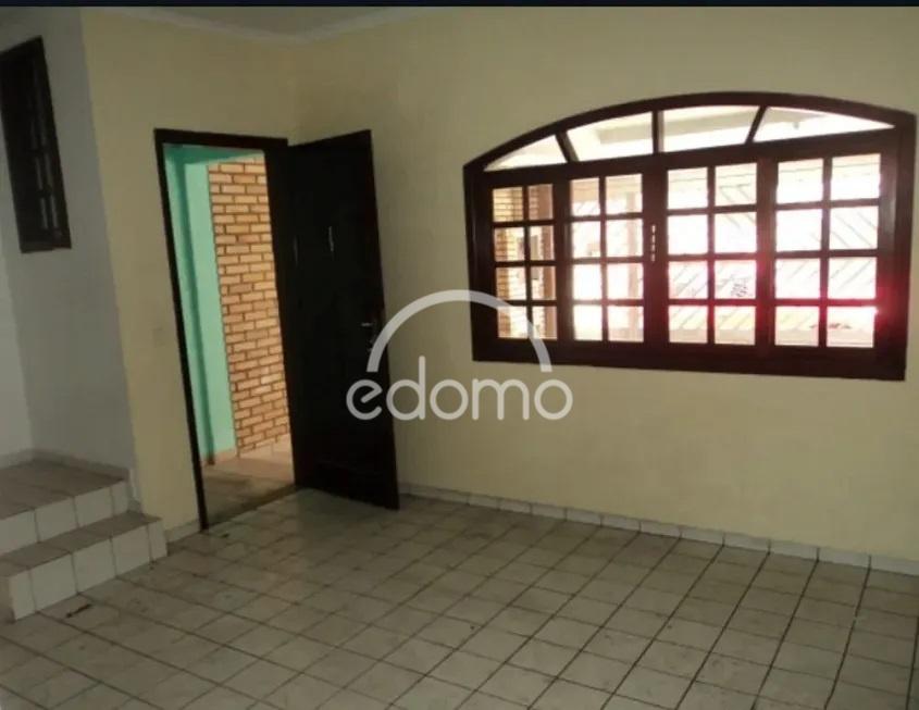 Casa para alugar com 3 quartos, 92m² - Foto 1