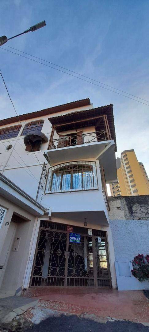 Sobrado à venda com 2 quartos, 320m² - Foto 3