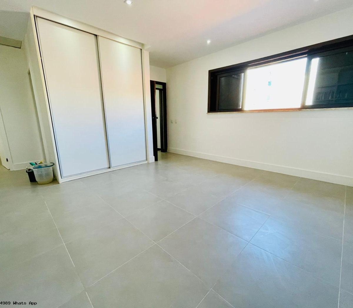 Casa à venda com 4 quartos, 350m² - Foto 14