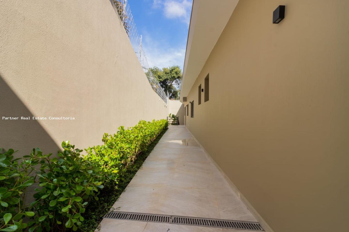 Casa à venda com 5 quartos, 650m² - Foto 42