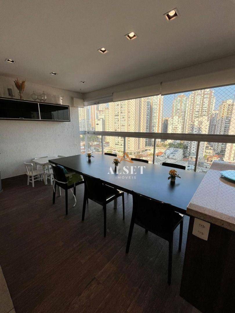 Apartamento à venda com 3 quartos, 141m² - Foto 4