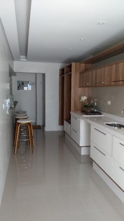 Apartamento à venda com 3 quartos, 123m² - Foto 24