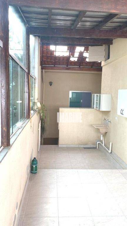 Sobrado à venda com 3 quartos, 240m² - Foto 9