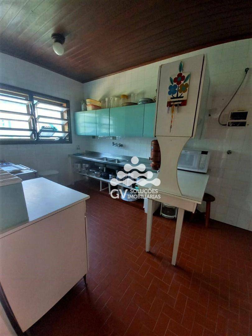 Casa de Condomínio à venda com 6 quartos, 330m² - Foto 11