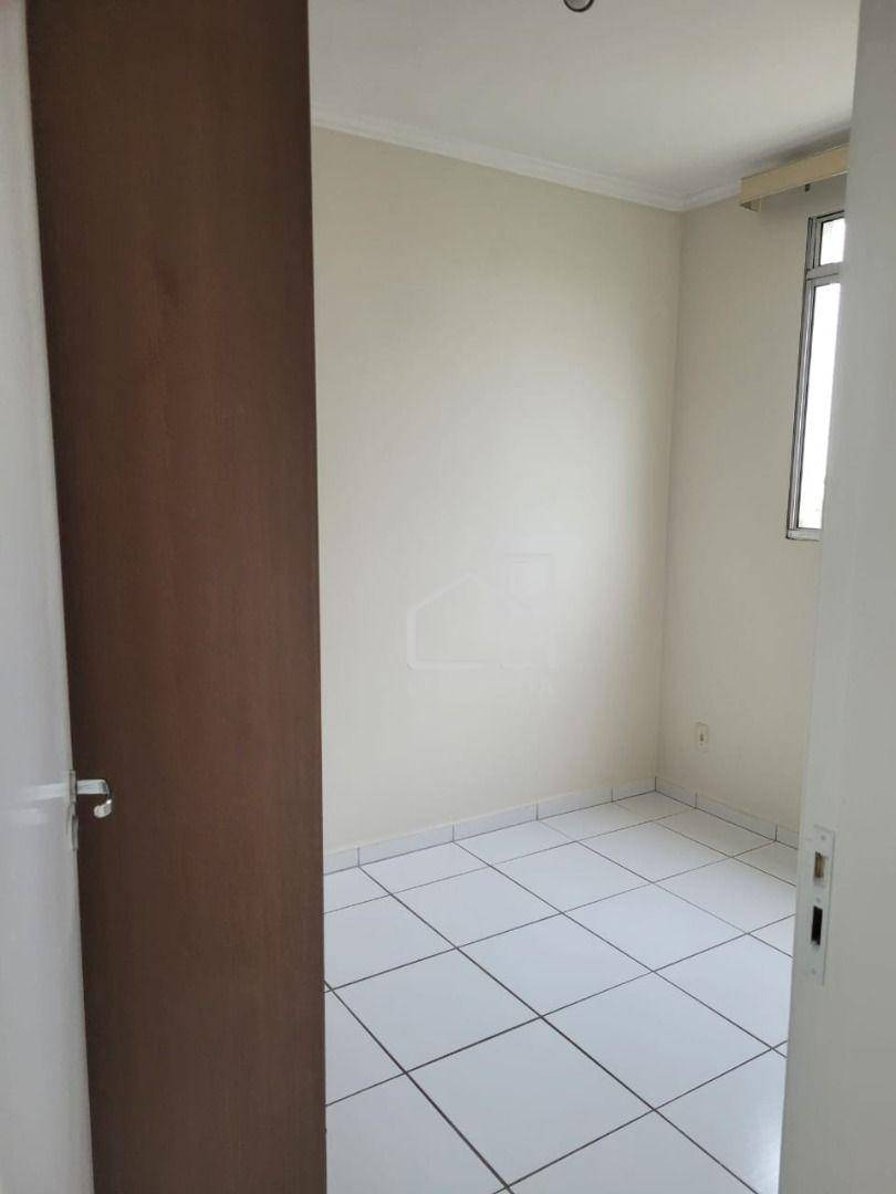 Apartamento à venda com 2 quartos, 47m² - Foto 2