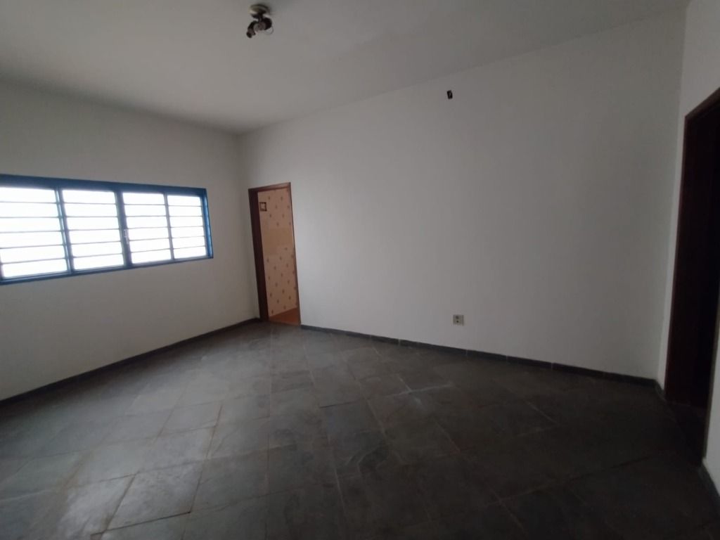 Casa, 3 quartos, 200 m² - Foto 1