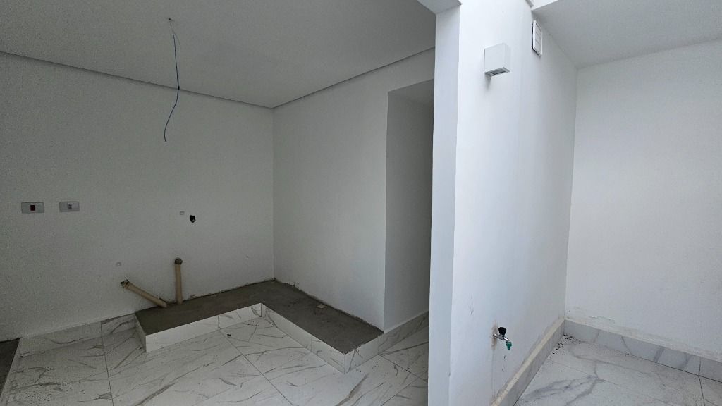 Casa de Condomínio à venda com 4 quartos, 270m² - Foto 19