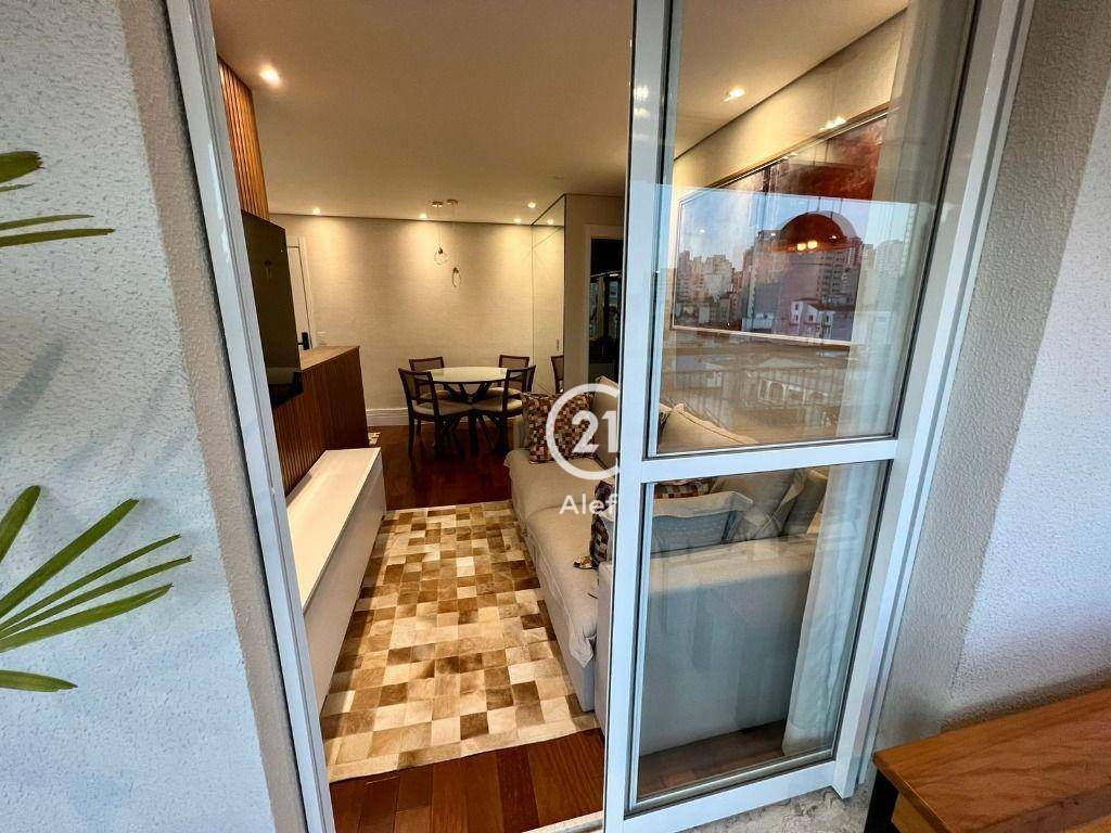 Apartamento à venda com 2 quartos, 62m² - Foto 7