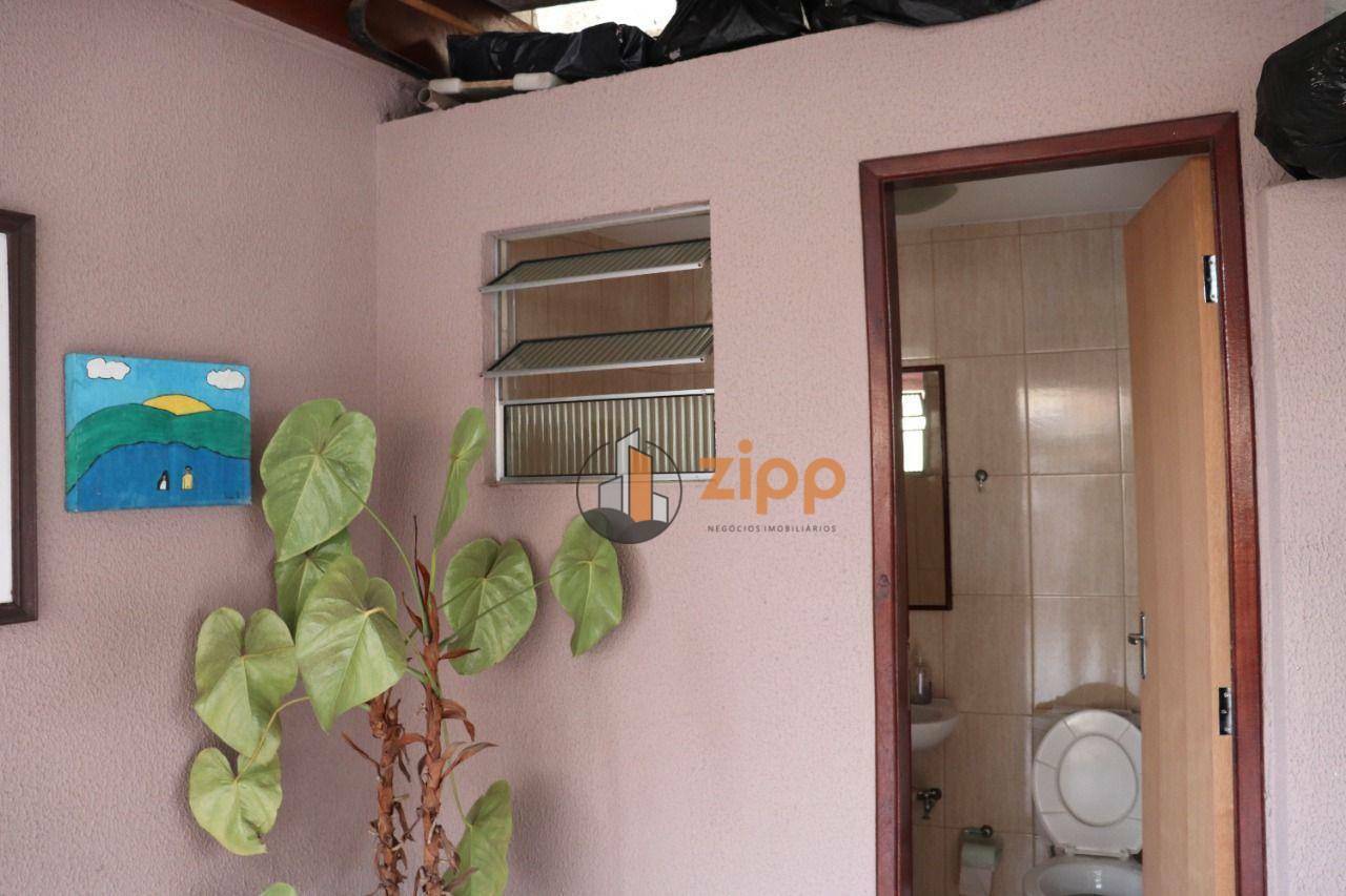 Sobrado à venda com 3 quartos, 214m² - Foto 17