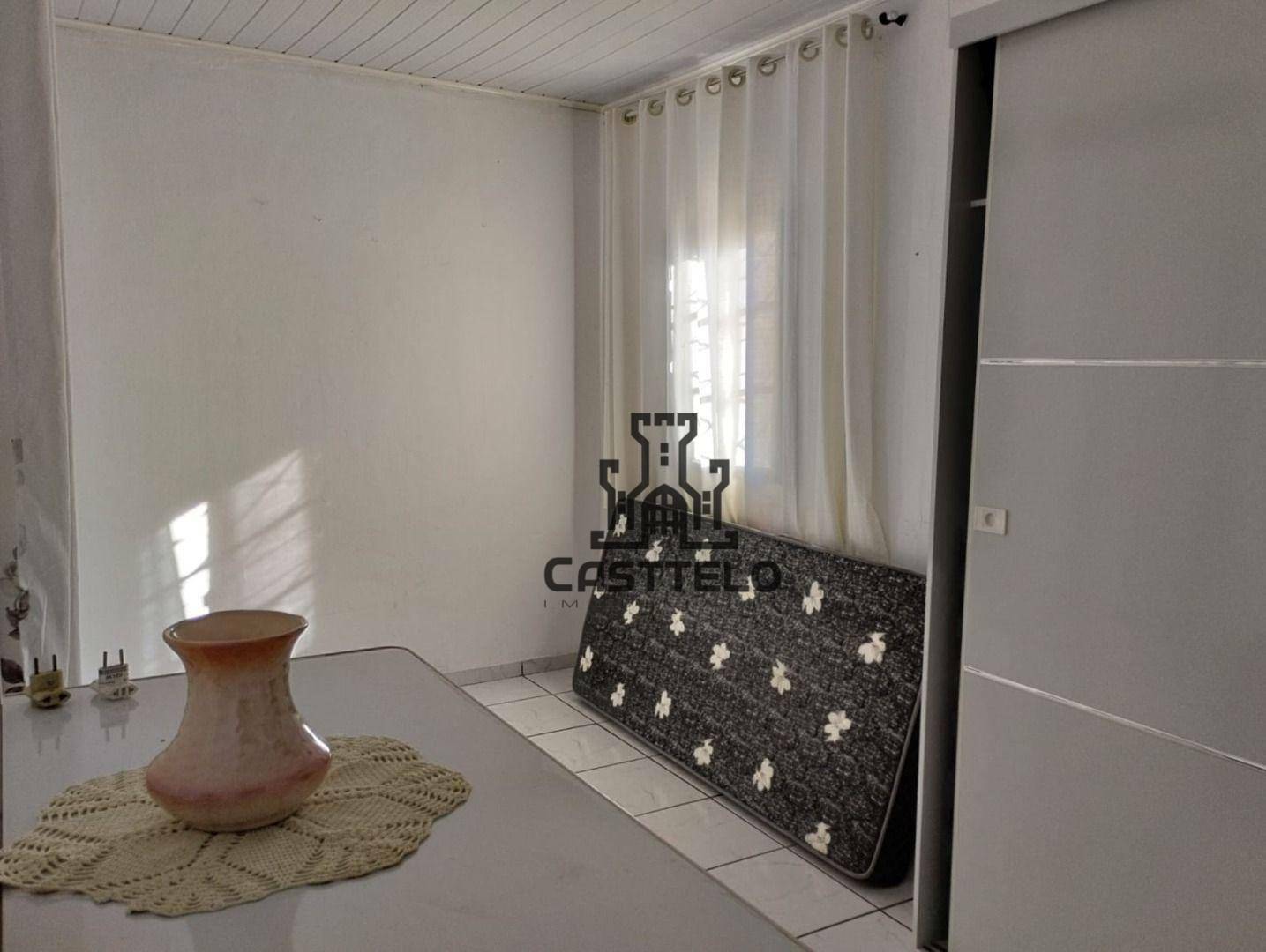 Casa à venda com 2 quartos, 90m² - Foto 8