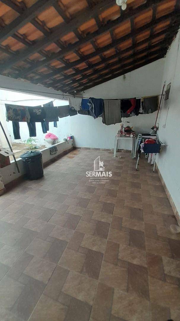 Casa à venda com 5 quartos, 330m² - Foto 4